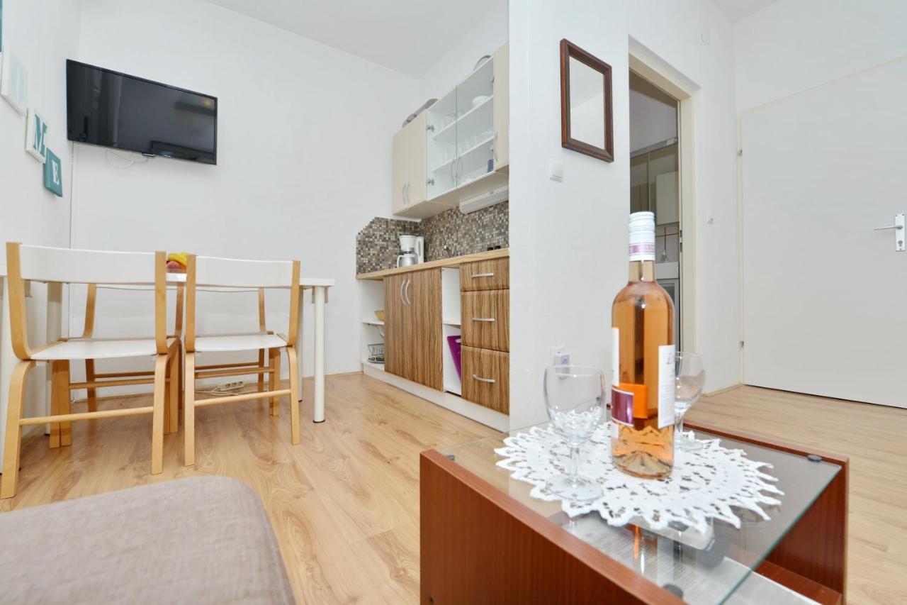 Apartmani L&R Бибине Екстериор снимка