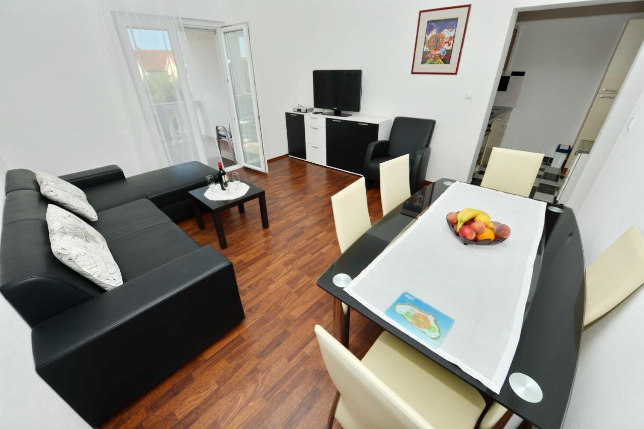 Apartmani L&R Бибине Екстериор снимка