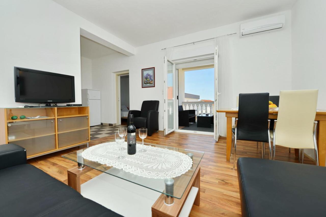 Apartmani L&R Бибине Екстериор снимка