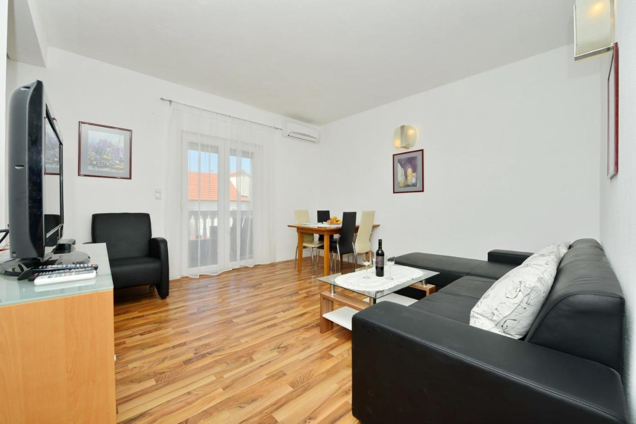 Apartmani L&R Бибине Екстериор снимка