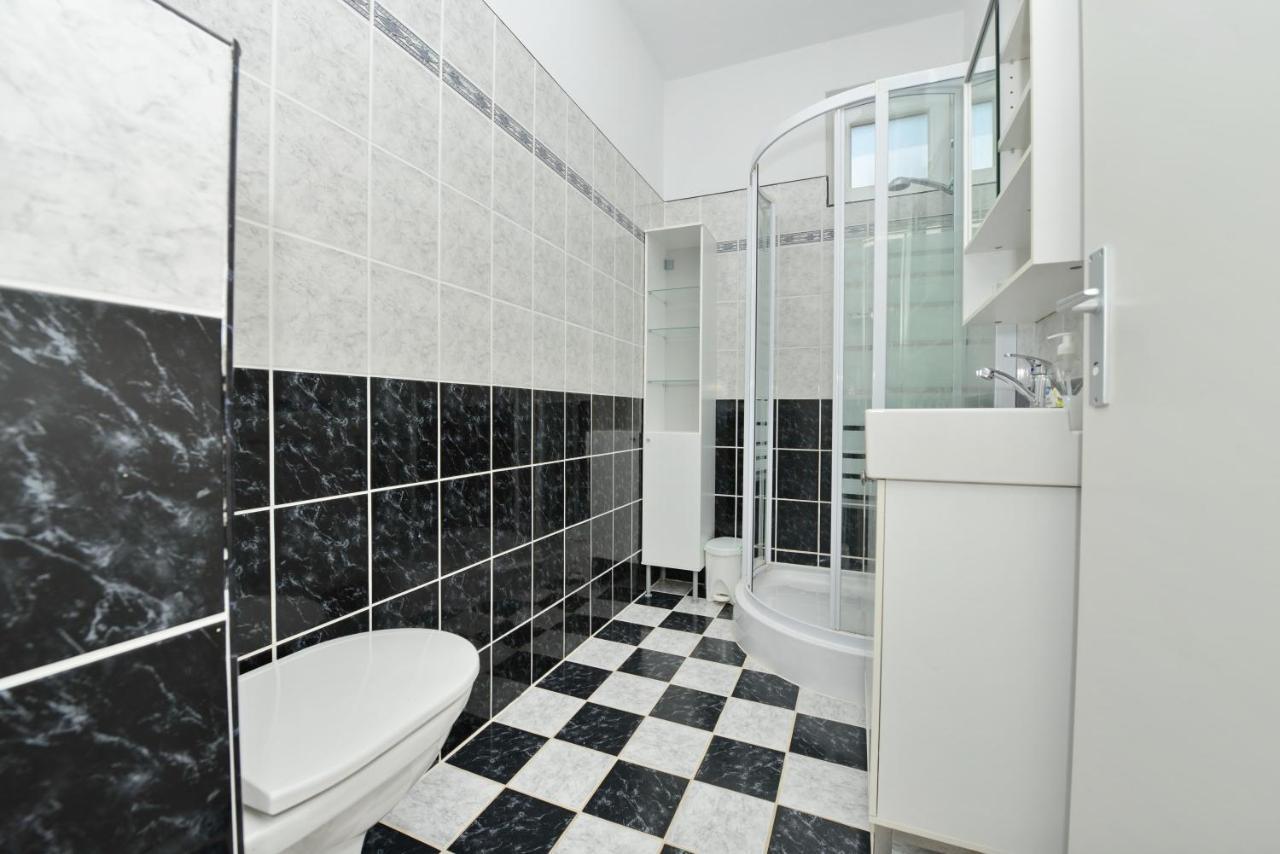 Apartmani L&R Бибине Екстериор снимка