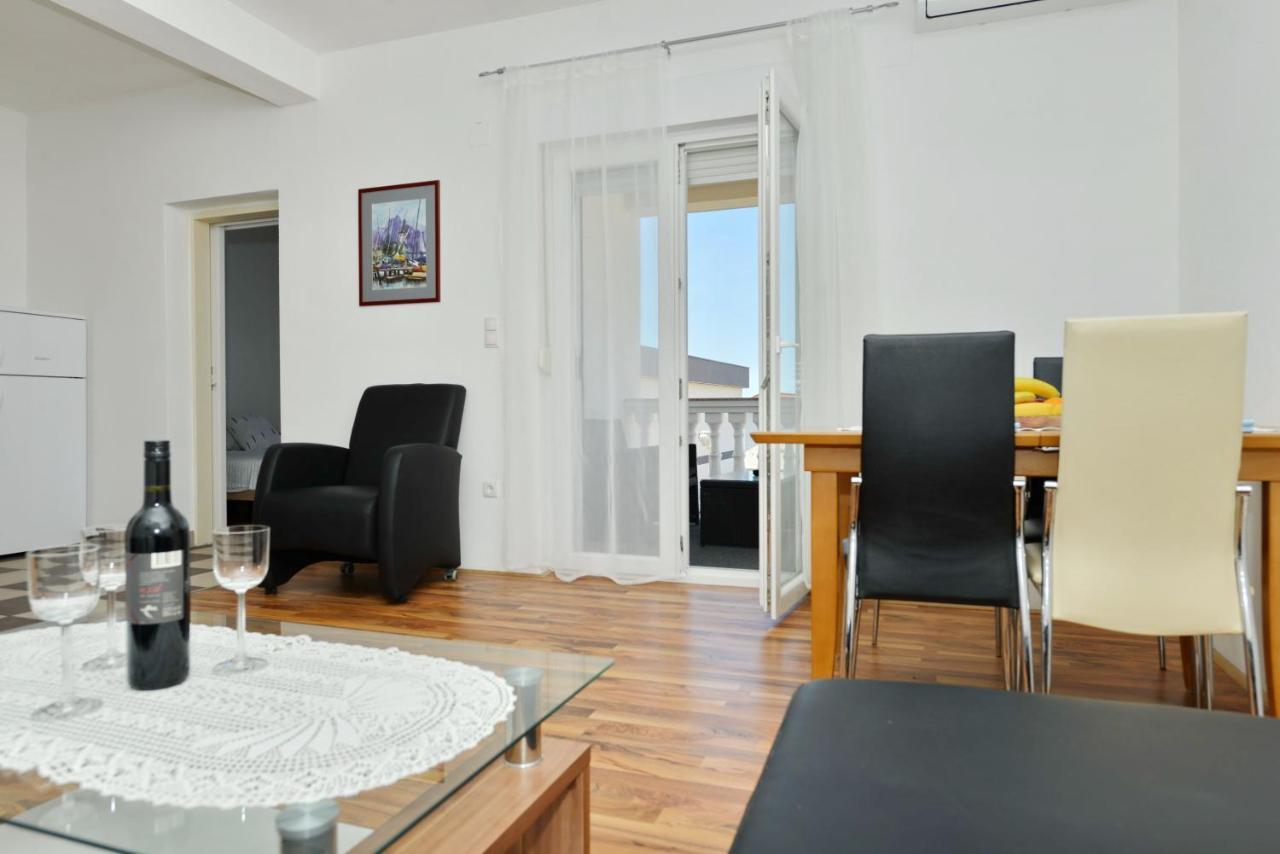 Apartmani L&R Бибине Екстериор снимка