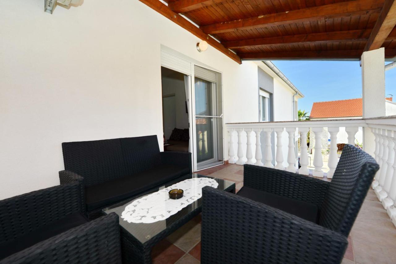 Apartmani L&R Бибине Екстериор снимка